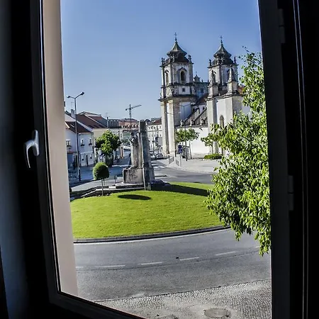 Art Boutique Hostal Leiria