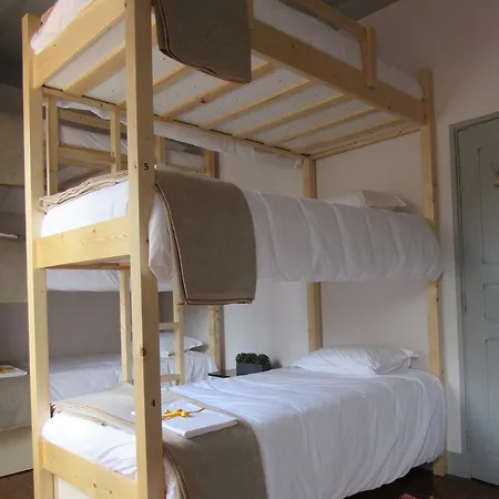 Art Boutique Hostal Leiria