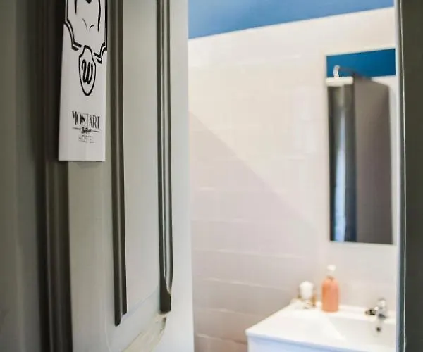 Art Boutique * ليريا